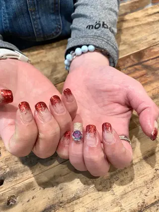 ネイル 佐藤  悠子のネイルデザイン