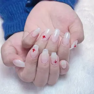 ネイル RAFFINE 月🦋🩵のネイルデザイン