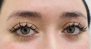 マツエク・マツパ LEDアイラッシュ ∩_∩アオイのマツエク・マツパデザイン