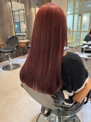 ロング カラー ブリーチ/髪質改善/ ハイトーン/暖色のヘアスタイル