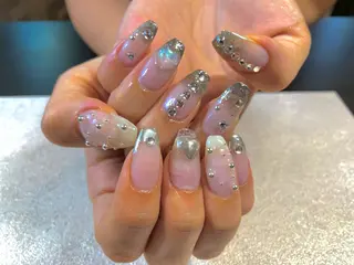 ネイル デコパーツが得意♪ ネイル/眉毛/エステの眉毛・アイブロウイメージ