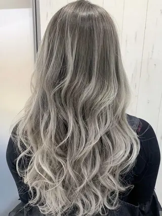 ロング カラー ヘアアレンジ Device ディバイスのヘアスタイル