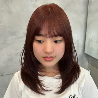 セミロング 松川ヒナ|韓国レイヤ /耳つぼジュエリーのヘアスタイル