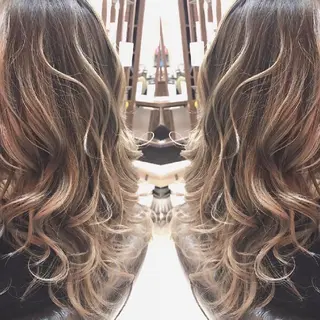 ミディアム 小林 香のヘアスタイル