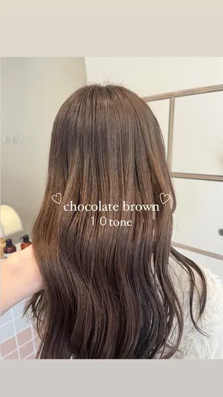 カラー 山口 愛結のヘアスタイル