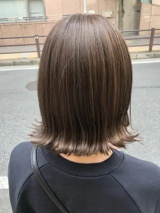 ミディアム 國次 夕貴のヘアスタイル