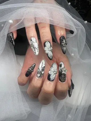 ネイル Mio_ Noiranailのネイルデザイン