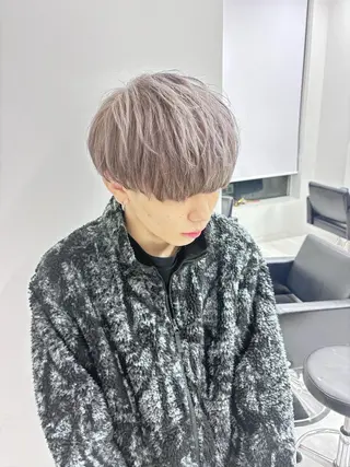 メンズ 韓国レイヤー／顔周り ／ブリーチことこのヘアスタイル