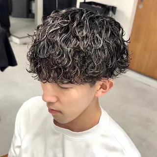 メンズ 🥀YUIHA🥀 テザインカラー♥のヘアスタイル