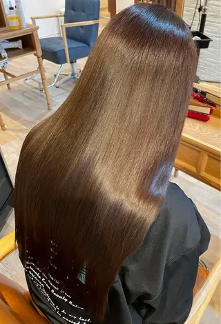 ロング QUATRO WEST所属・渡辺 愛のヘアスタイル