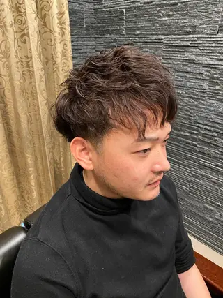 ショート パーマ メンズ 浅見 天翔のヘアスタイル