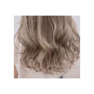ロング カラー やました りなのヘアスタイル