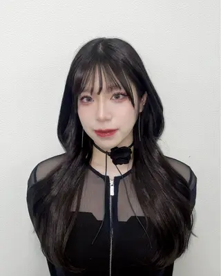 セミロング カラー モテ艶韓国ヘア 🤍りんのヘアスタイル