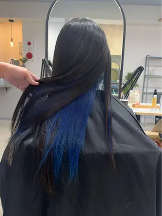 ロング カラー sunny.所属・山岡 茉琳のヘアスタイル