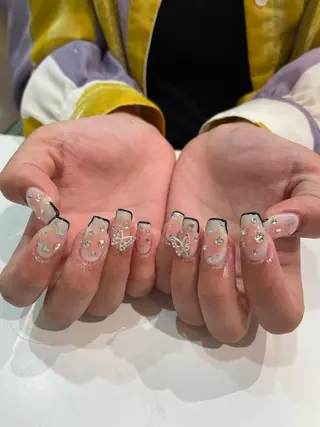 ネイル 個性派ネイル 🌼 ハルカ ♡の眉毛・アイブロウイメージ