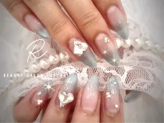 ネイル R MOEのネイルデザイン