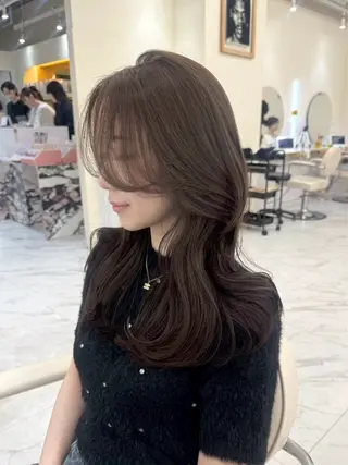 セミロング カラー 盛れヘア🪽 /miyu🎀のヘアスタイル