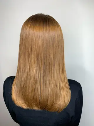 セミロング Brooch ブローチのヘアスタイル