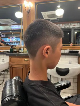 キッズ BARBER SAWAS所属・杉山 友哉のヘアスタイル