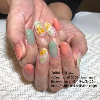 ネイル 廣瀬 真奈美のネイルデザイン