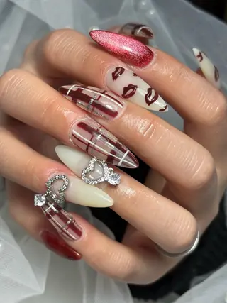 ネイル ✴︎ Delightのネイルデザイン