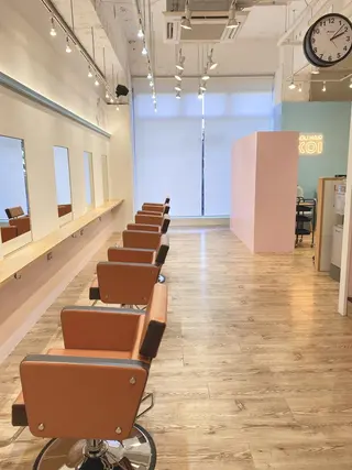 NicoRE. 大人女子×髪質改善のヘアスタイル