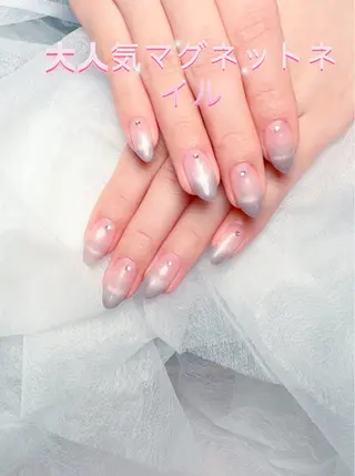 ネイル pink ladyサロン所属・べ にのネイルデザイン