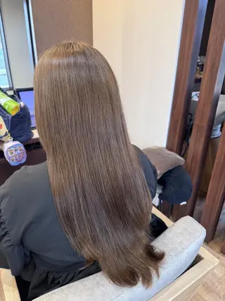 カラー 大城戸 暖のヘアスタイル