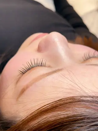 マツエク・マツパ SALON VILLAGE所属・梅津/cherien 渋谷・明治神宮前のマツエク・マツパデザイン