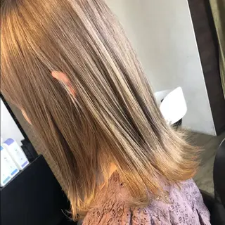 ミディアム レイヤー×縮毛矯正 深見 拓のヘアスタイル