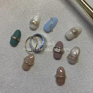ミディアム pllia beautyのネイルデザイン