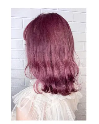 ミディアム カラー GARU-ガル-所属・TSUNO🦖 派手髪/オタク美容師のヘアスタイル