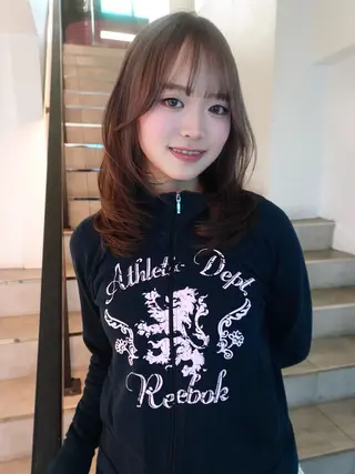 セミロング カラー ハイトーン/レイヤー nail 百咲💌のヘアスタイル