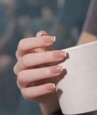 ネイル N. サロン所属・Theone栄店 田口のネイルデザイン