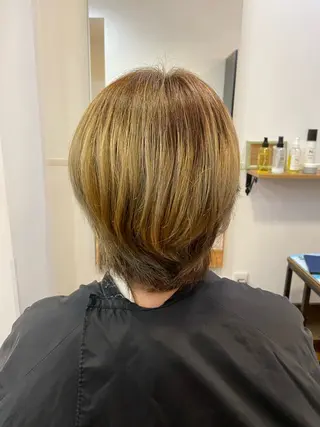 カラー flower所属・奥井 姫華のヘアスタイル