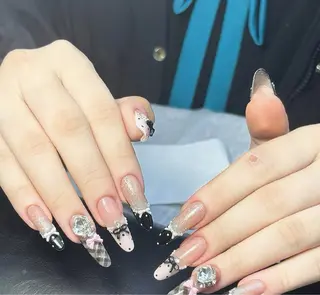 カラー U.mi Nail Salonのネイルデザイン