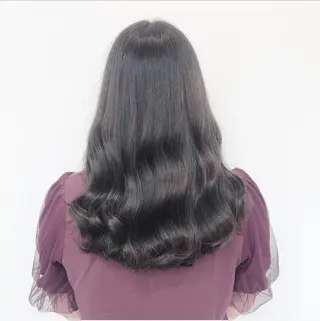 カラー トレンドカラー MAHOのヘアスタイル
