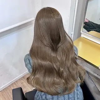 ロング カラー 透明感カラー特化/ ベージュ/梅田/英輝のヘアスタイル