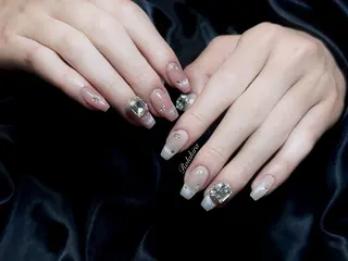 ネイル Rola kira nail salon所属・Rola kira 麗のネイルデザイン