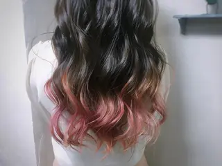 ロング カラー パーマ ヘアアレンジ 推し活専用 【派手髪】飯野ゆかりのヘアスタイル