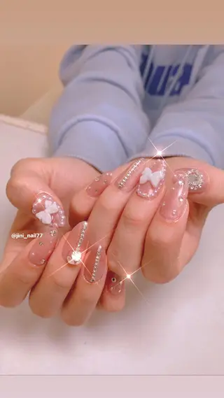 ネイル JINI NAIL所属・ジニ ネイルのネイルデザイン