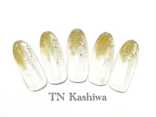 ネイル 大隅 和奈のネイルデザイン