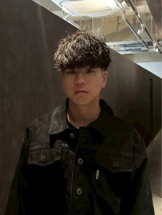 ショート パーマ メンズ 金山駅前/メンズ パーマ/真柄 恒輝のヘアスタイル