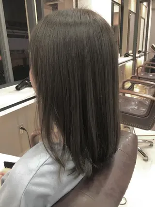 ミディアム カラー ワタイショウタ 髪質改善✨眉毛サロンのヘアスタイル