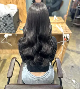 ロング カラー ︎︎カイ ミズキ 🐰𝜗𝜚のヘアスタイル