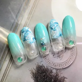 ネイル 林 珠里のネイルデザイン