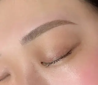 アイブロウ ルナ京都駅前店所属・大久保 舞華の眉毛・アイブロウイメージ