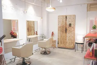 O-city所属・ウメキ ユウカのヘアスタイル