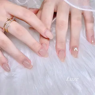 ネイル Luze Whitening&Nail care所属・Luze 泉 明日花のネイルデザイン