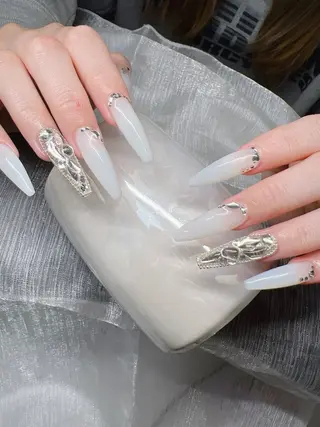 ネイル Lee Nailsのネイルデザイン